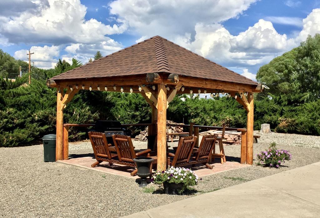 Hotchkiss Inn Motel Экстерьер фото